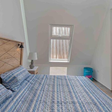 Cozy Beach Villa At The Shores 5 Minutes From The Beach 西区 外观 照片