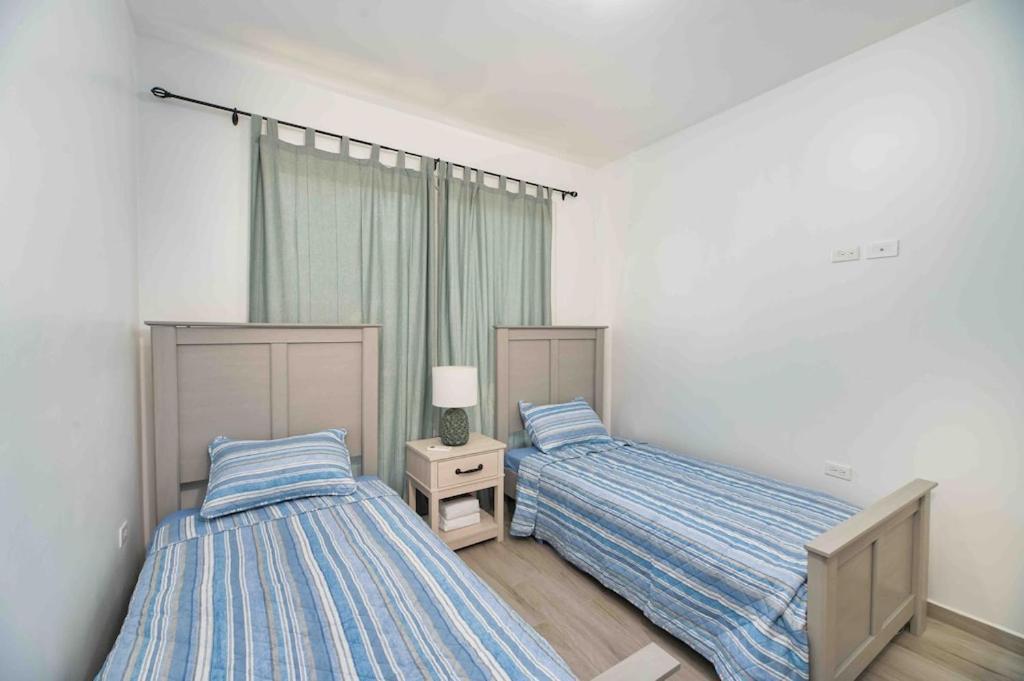 Cozy Beach Villa At The Shores 5 Minutes From The Beach 西区 外观 照片