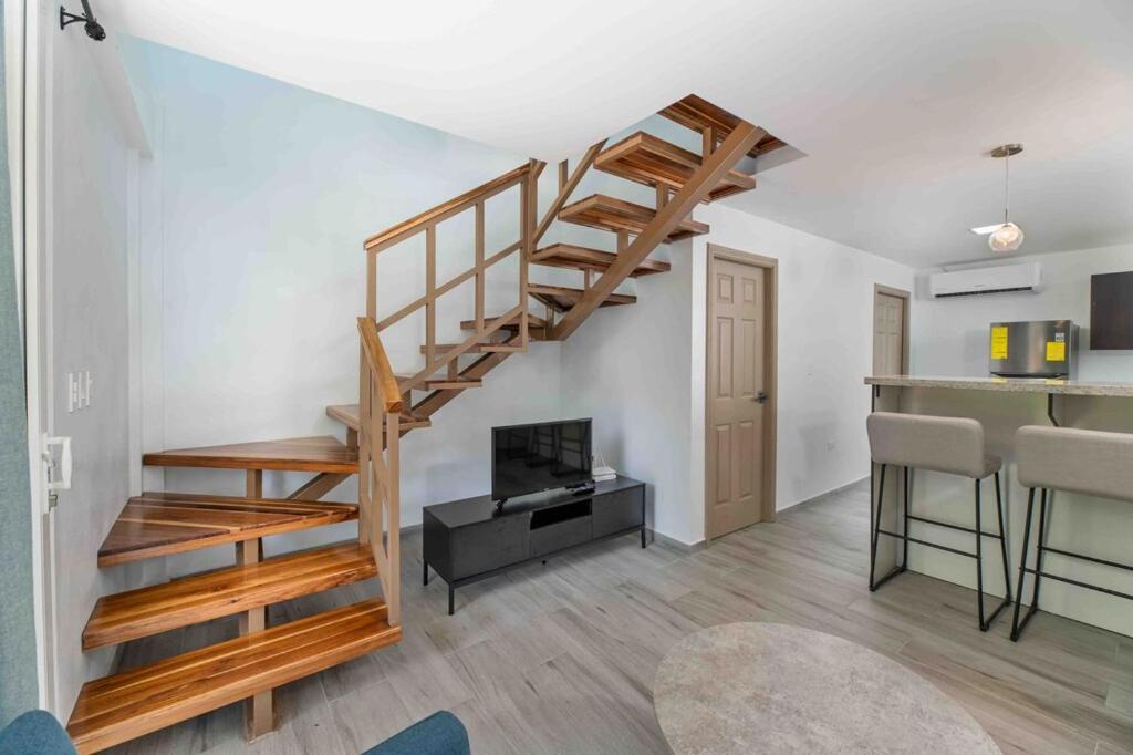 Cozy Beach Villa At The Shores 5 Minutes From The Beach 西区 外观 照片